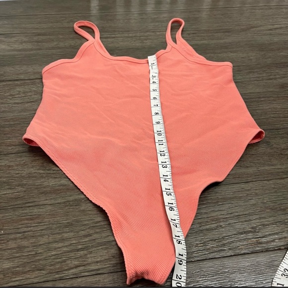 Victoria secret bodysuit Size Large NWOT great coral thong summer beach 🛼👖🫶 - Picture 4 of 8